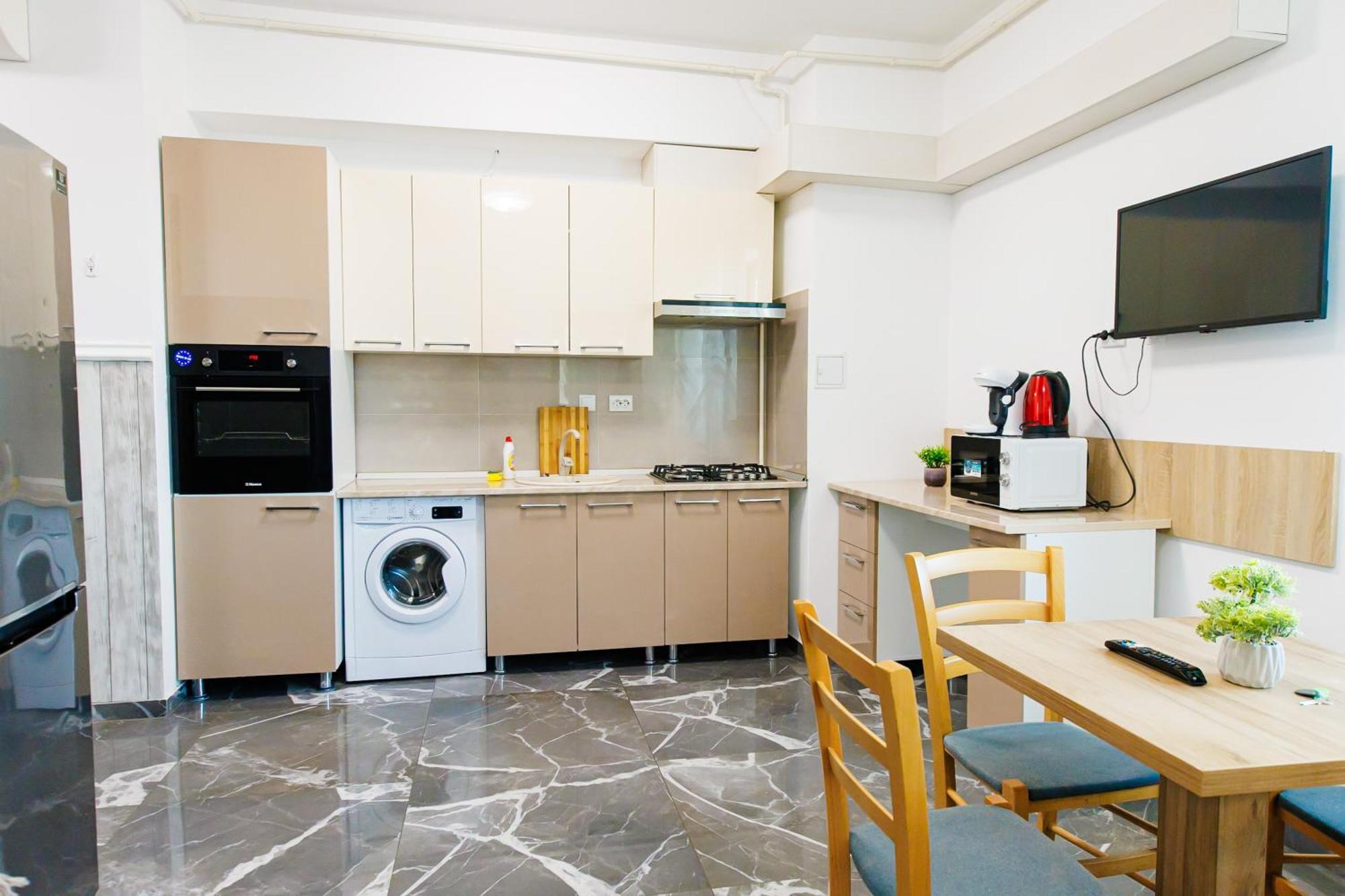 Luxury Glam Apartments Iasi At Lazar Palas Exterior photo