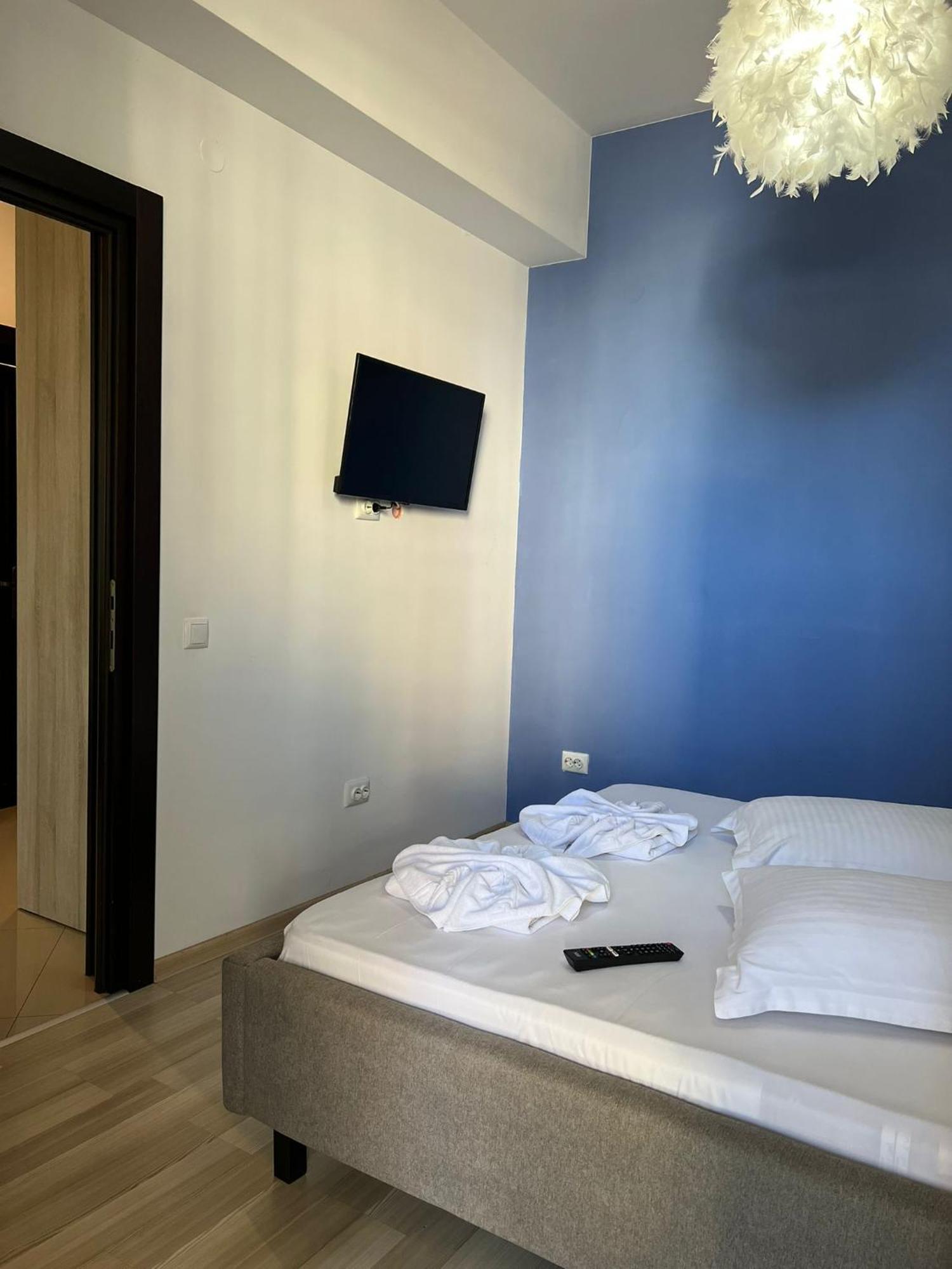 Luxury Glam Apartments Iasi At Lazar Palas Exterior photo