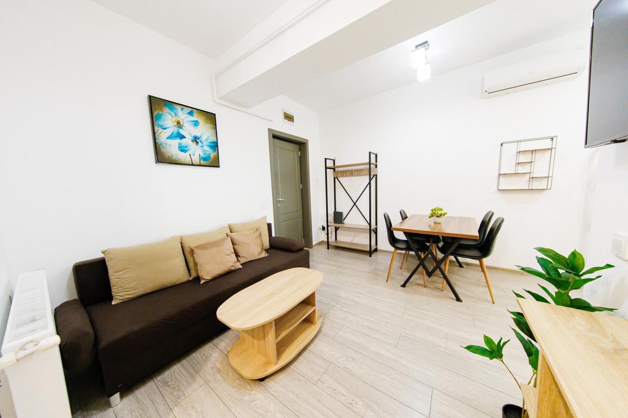 Luxury Glam Apartments Iasi At Lazar Palas Exterior photo